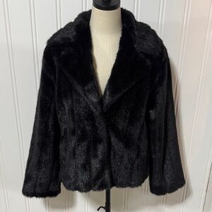 VINTAGE Donna Salyers’ Fabulous Furs Faux Fur Jacket Made in USA Size M